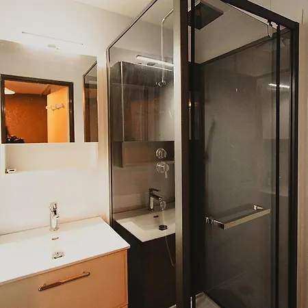 Appartement Au Cœur Du Village - 4 Pers. - Fr-1-883-29 *