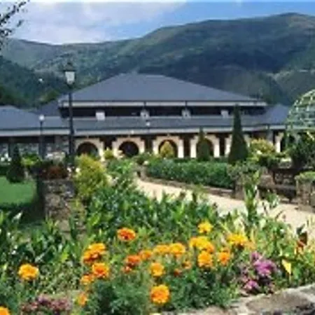 Au Coeur Du Village - 4 Pers. - Fr-1-883-29 * Saint-Lary-Soulan